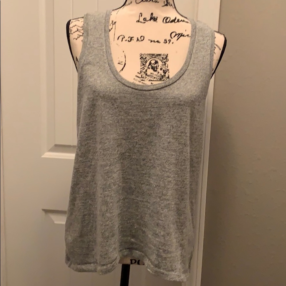 Express Hilo Tank NWT